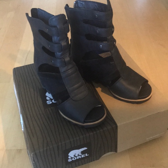 sorel joanie gladiator sandal